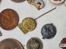 Samling pins og marker 