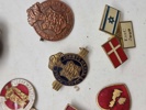 Samling pins og marker 