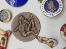 Samling pins og marker 