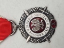 Original polsk Medalje for de væbnede styrker i fædrelandets tjeneste (Medal of the Armed Forces in the Service of the Fatherland). 