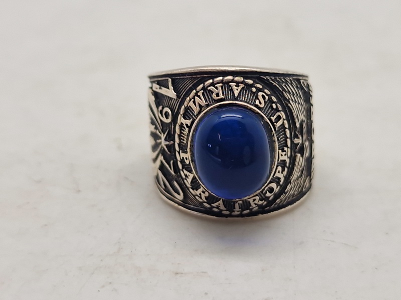 Original US Army Paratrooper fingerring 