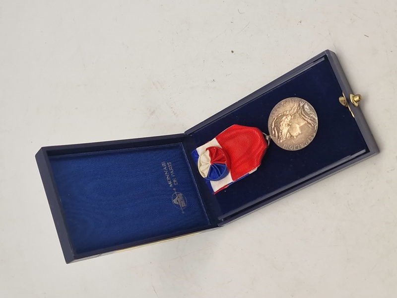 Original FRANCE - Médaille d'Honneur des AFFAIRES SOCIALES