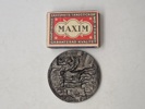 Original Lusitania-medaljon, som er en mindemedalje, der oprindeligt blev fremstillet i Tyskland i forbindelse med sænkningen af passagerskibet RMS Lusitania under Første Verdenskrig. 
