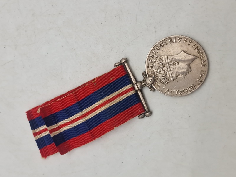 Original britisk kampagnemedalje, der blev tildelt borgere i det britiske Commonwealth for deres tjeneste under Anden Verdenskrig - navngiven 