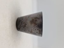 Bæger i nysølv med emaljeret emblem 