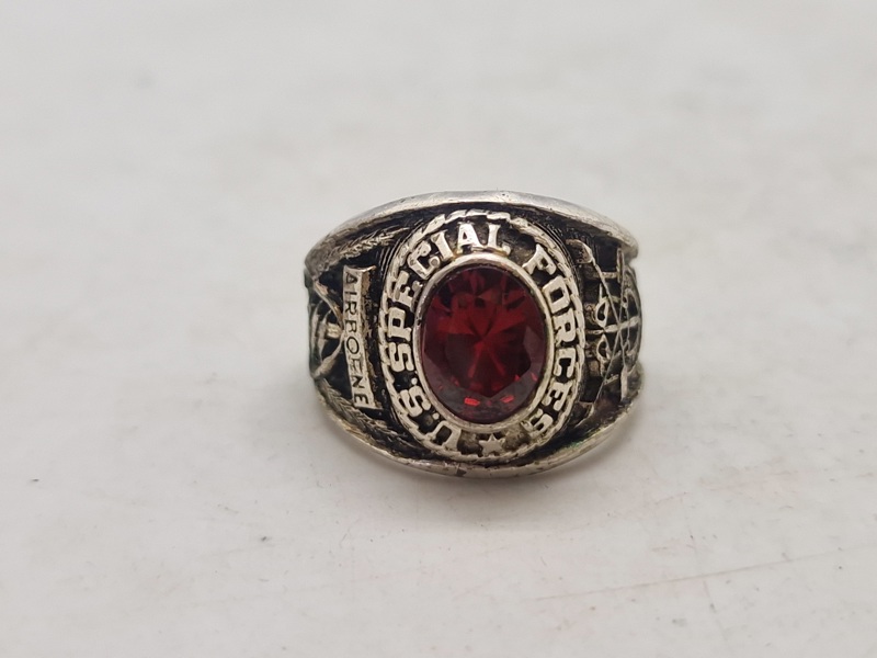 US special forces fingerring 