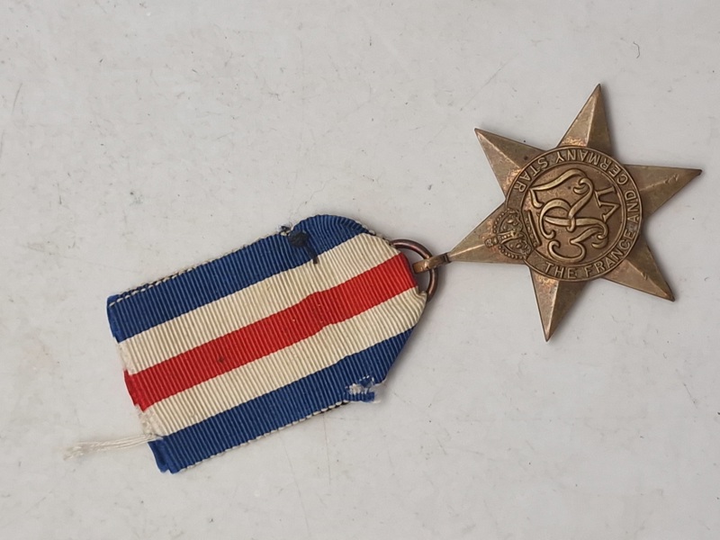 Original ww2 France And Germany star 