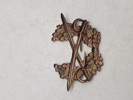 Lot diverse badges og split til granat 
