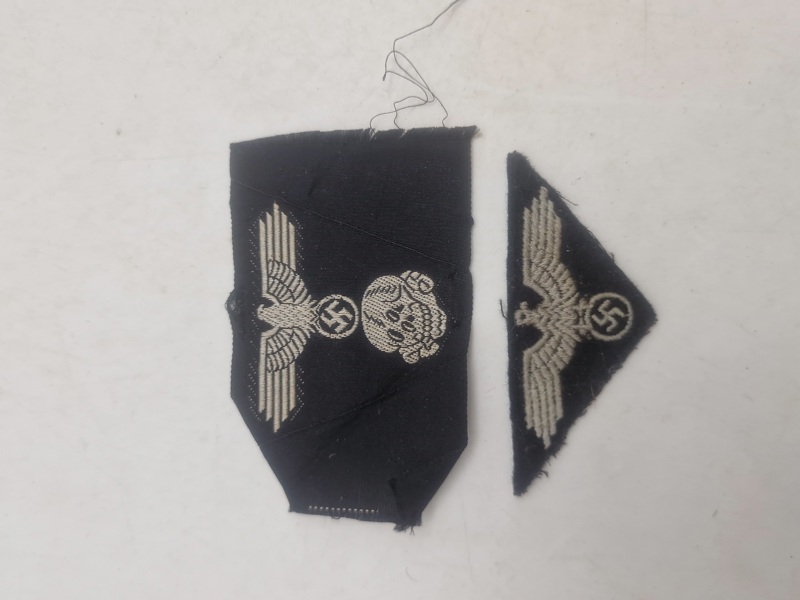 Tysk WWII - 2 stofmærker til huer - 1 tidlig Waffen-SS til skråhue og 1 til Waffen-SS M43 Panzer - efterkrigs