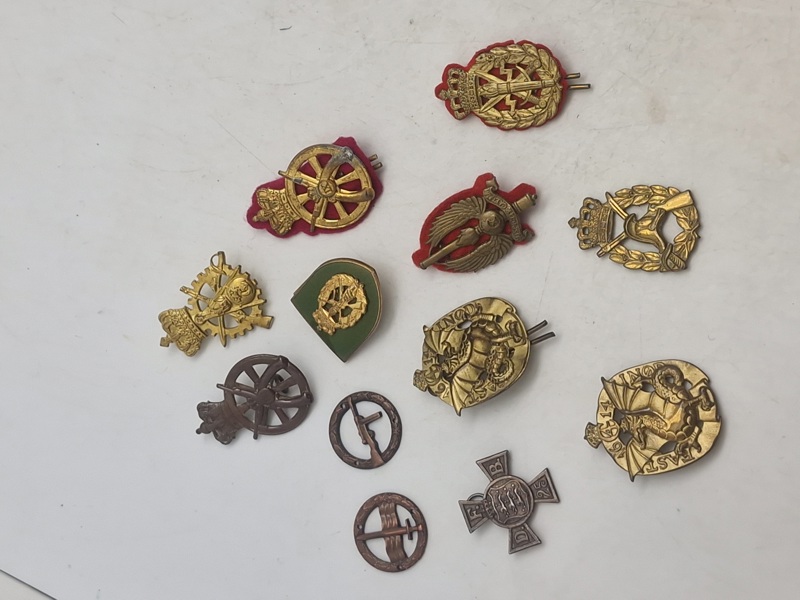 Lot diverse regimentsmærker