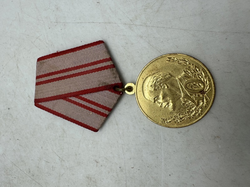 Original Jubilæumsmedalje for 40-året for Sovjetunionens væbnede styrker.
