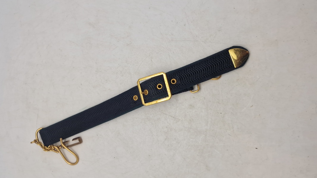 Originalt dansk gehæng til uniform M/69 (Hær)