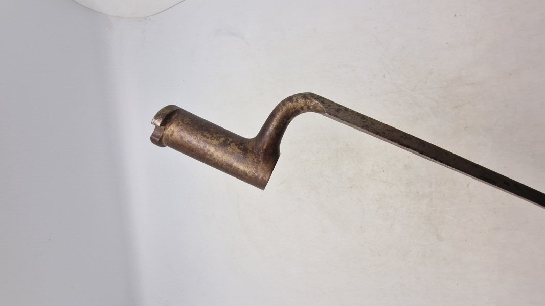 Original døllebajonet 