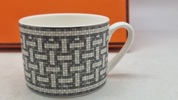 Originalt  Hermès porcelæns-sæt fra deres luksus-serie