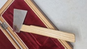 ceremoniel økse,Til søsætning af skib  fra Stocznia Szczecińska S.A. (Szczecin Skibsværft S.A.). 