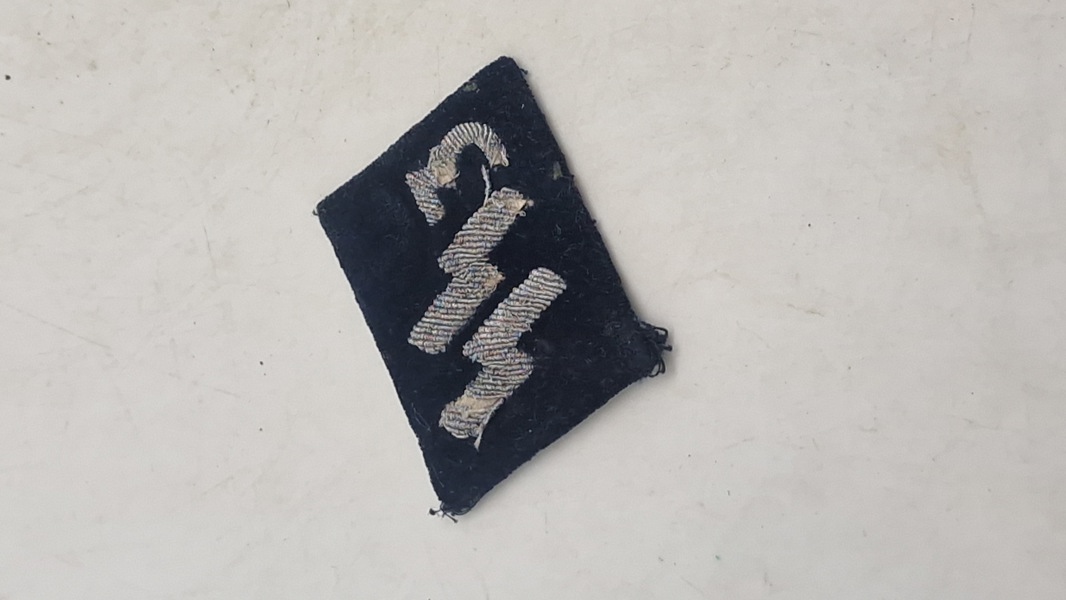 SS kravespejl Der Führer, bedre postwar