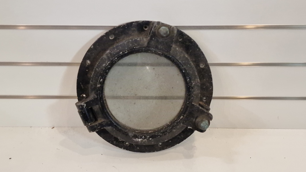 Antikt koøje aluminium