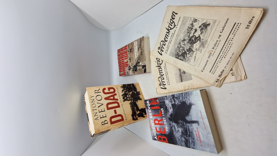 Samling krigslitteratur