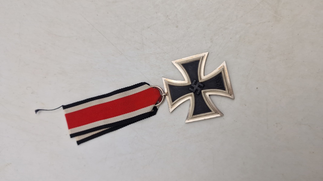 Originalt og mint Eisernes Kreuz 2. Klasse 1939, Hst. 27 (Anton Schenkl´s Nachfolger, Wien)