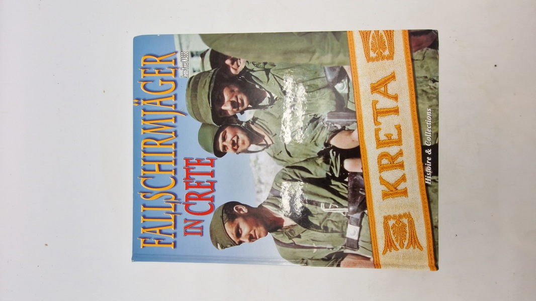 FALLSCHIRMJÄGER IN CRETE