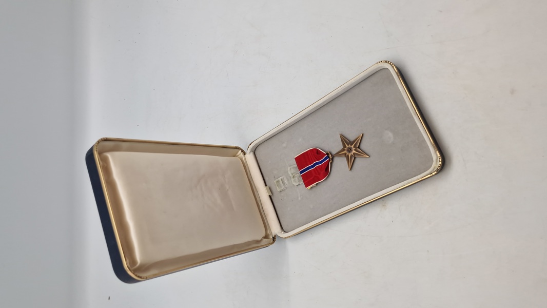Originalt ww2 Bronce star i nyere æske 