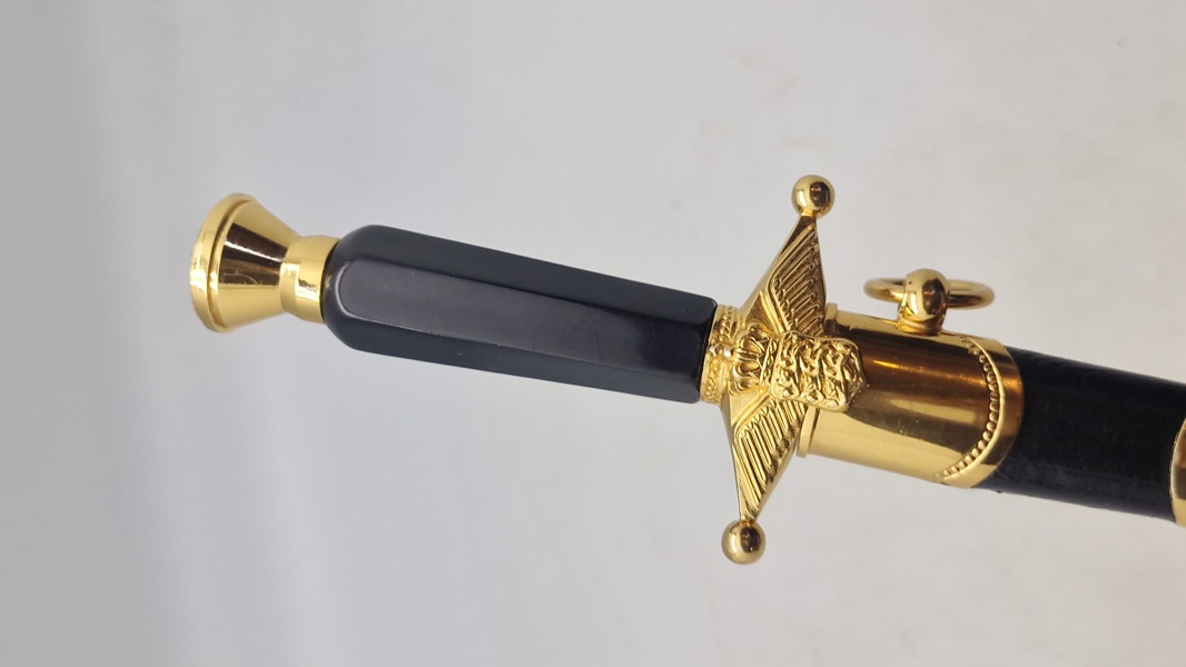 Dansk Officersdolk / daggert Flyvevåbenet M. 1966