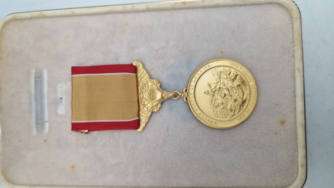 Original amerikansk livredder medalje som tildeles personel i den amerikanske kystvagt 