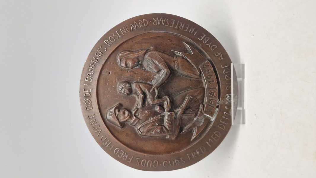 Original 5 maj 1945 plakette 