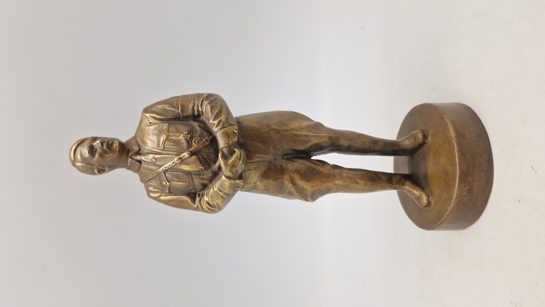 Statue af Adolf Hitler - efterkrigs 