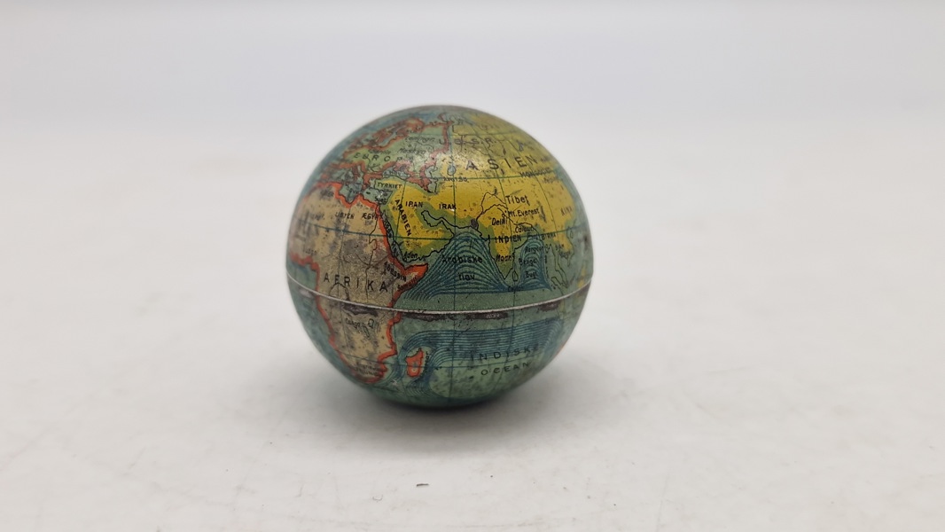 Veludført mini globus blyantspidser