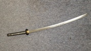 Nyere veludført Katana , med skarp klinge