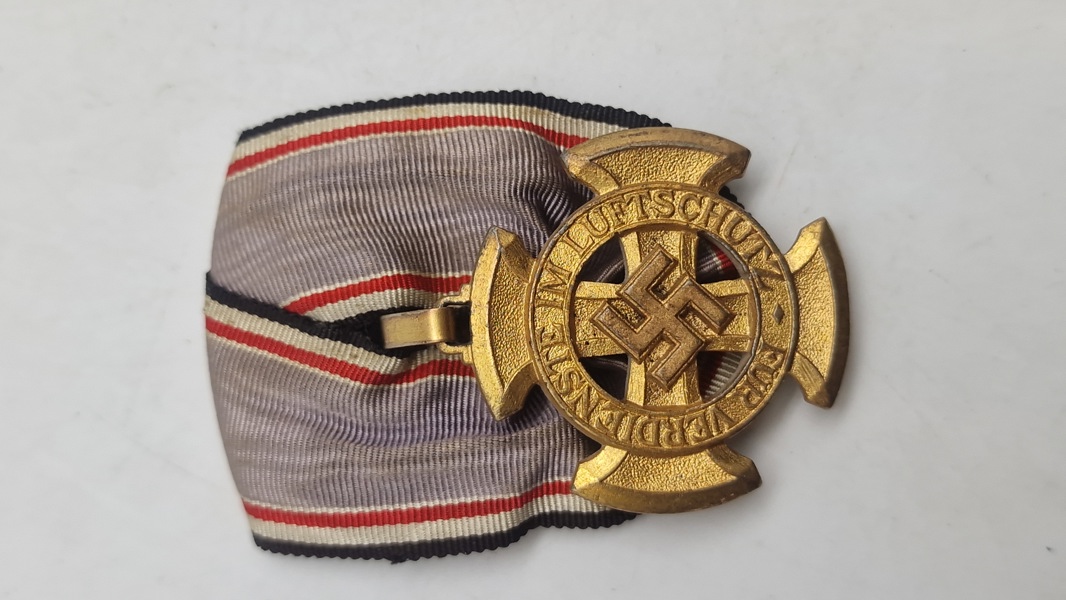 Original Luftschutz Air Defence Cross 1st Class