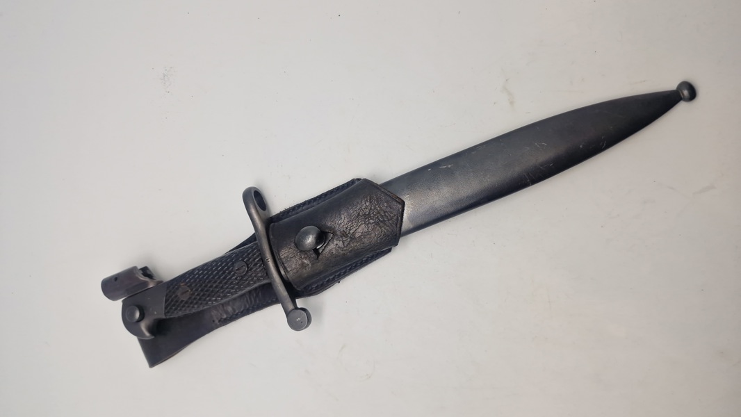Original WW2 Spanish M1941 Toledo Bolo bajonet med anden montage
