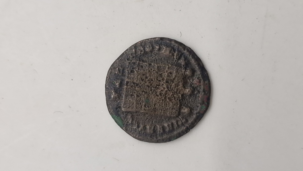 Original romersk mønt fra kejser Konstantin den Store, som regerede fra 307 til 337 e.Kr. 