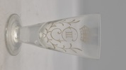 Originalt snapseglas, reijmyre med Gustav III's monogram. 20. århundrede.