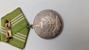 DDR Original Medalje for tro tjeneste i Nationale Volksarmee" (National Folkearmé) samt urkunde