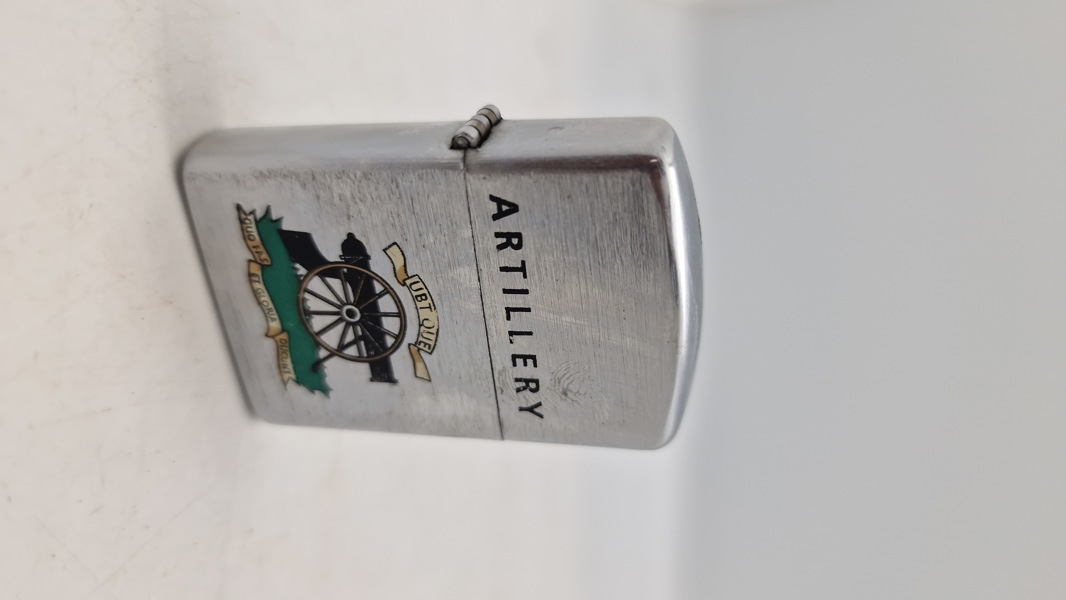 lighter med motiv af Royal Regiment of Artillery