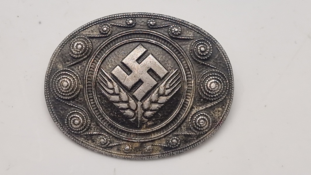 Original Reichsarbeitsdienst RAD female Brooch 