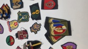 Samling originale militære mærker 