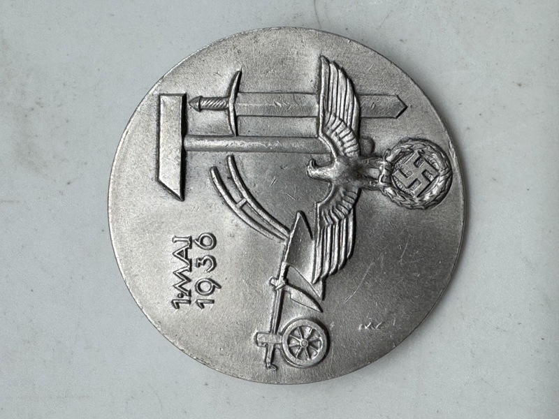 Originalt tysk dagsmærke, 1936