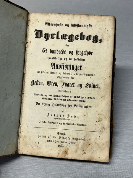 Original dyrlægebog fra 1854