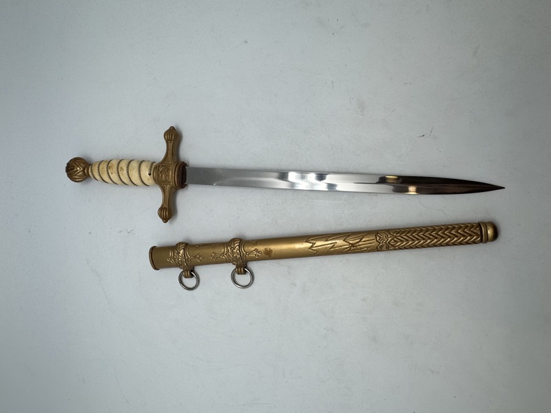 Kriegsmarine daggert, efterkrigs