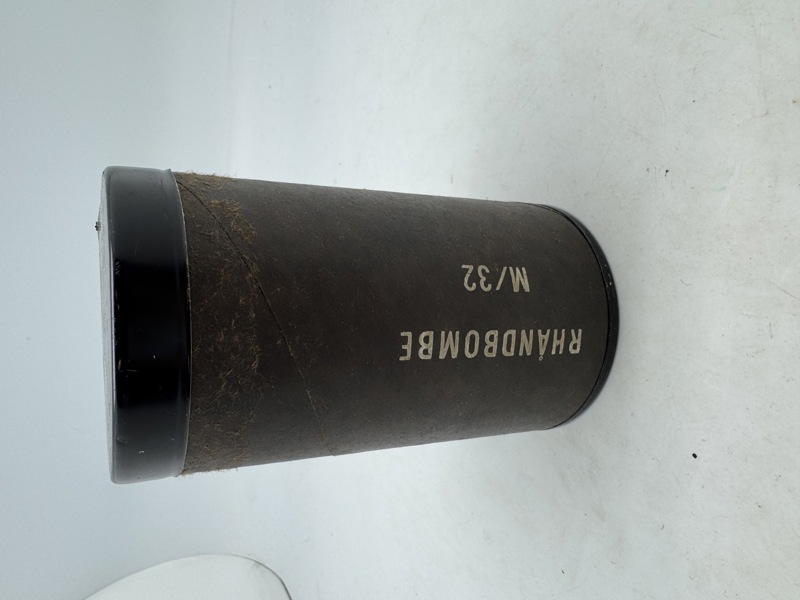 Originalt etui for røghåndbombe model 1932