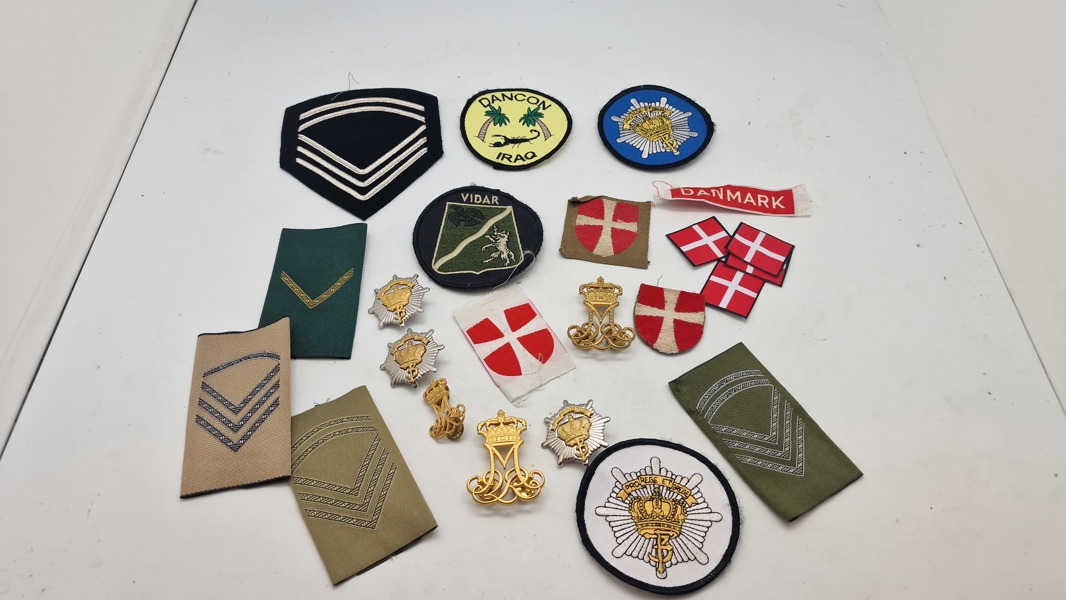 Lot originale patches Livgarden  og emblemer af militær oprindelse