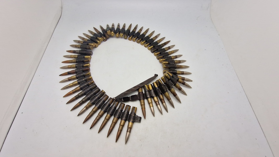 Originalt patronbælte til mg34 og 42 med deaktiverede 8x57js patroner. (4.37 bsw og waA