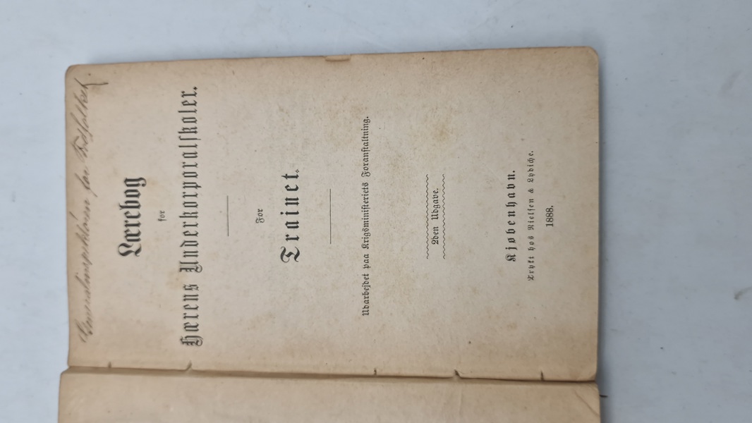 Hærens Underkorporalskoler
For Trainet, 1888