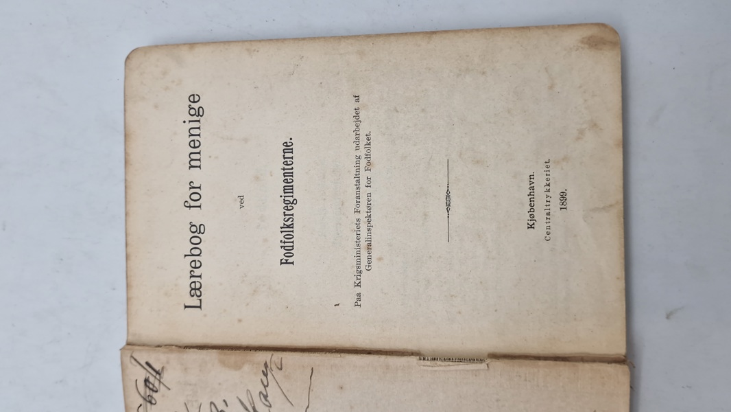 Lærebog for menige ved fodfolksregimenterne, 1899