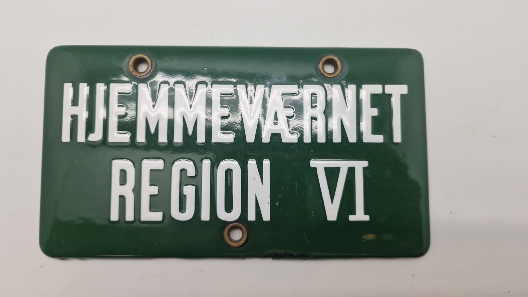 Emalje nummerplade Hjemmeværnet Region VI - pæn