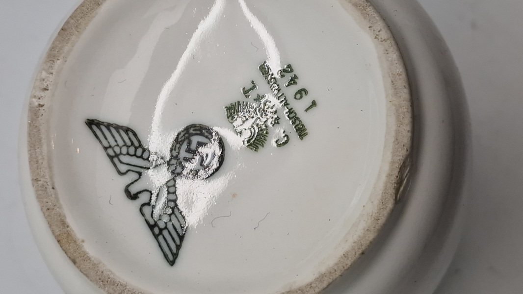 Kaffekande, tysk 1942 - revnet i hank