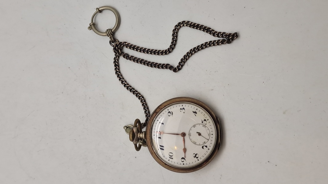 Lommeur med kasse af sølv (0800) 